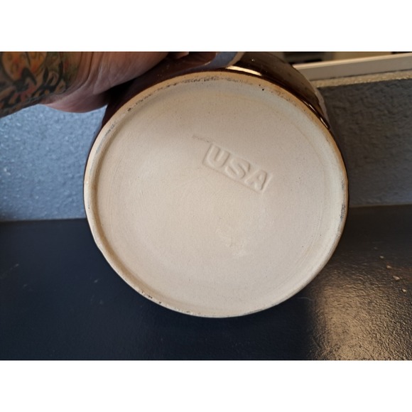 Vintage Stamped USA Stoneware Brown Bean Pot Pottery Canister with Lid - Picture 8 of 8
